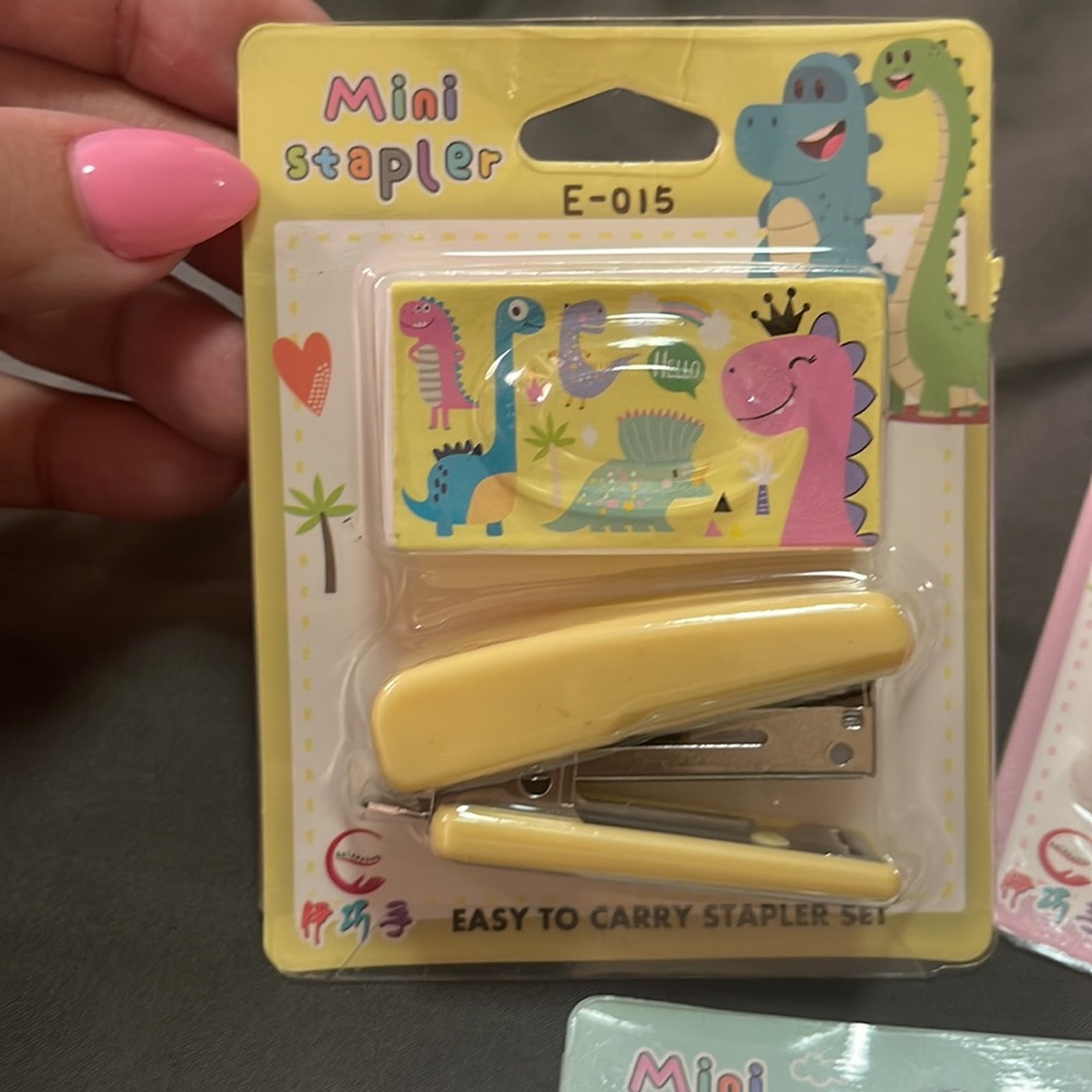 Stapler set! - Picture 3 of 4